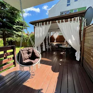 https://ogrod-victorii-apartament-z-duzym-ogrodem-tarasem-i-altana.sopothotels.com